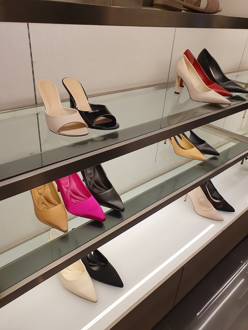 Charles  keith