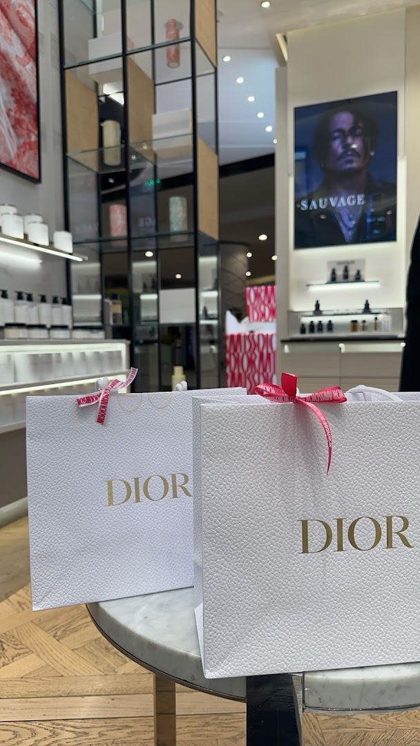 DIOR